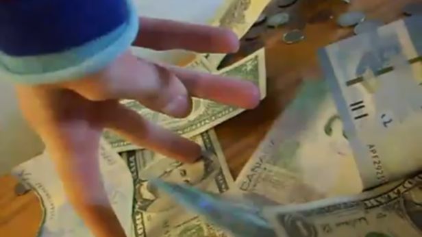 Niesamowity binarny taniec dłoni [wideo] 1