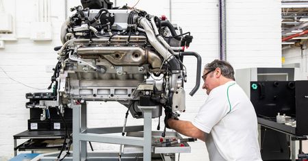 V8 Bentleya kończy żywot. Oto jego licząca ponad 60 lat, fascynująca historia