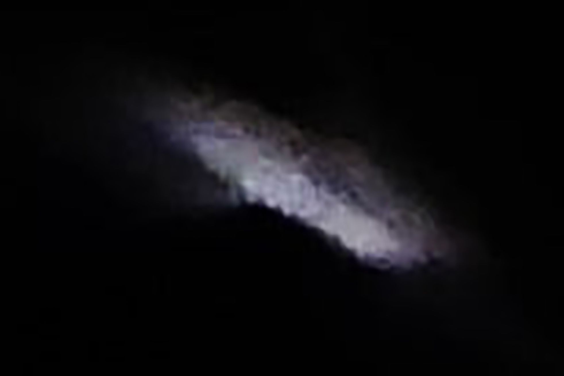 Burmistrz Połańca chwali się, że zrobił zdjęcia UFO. Sprawą zajmują się eksperci 2