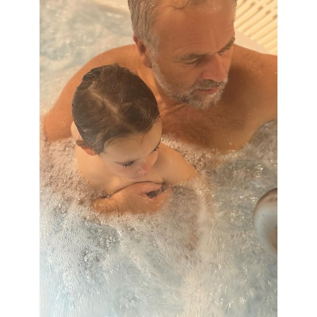 Kasia Sokołowska chwali się synem i partnerem.