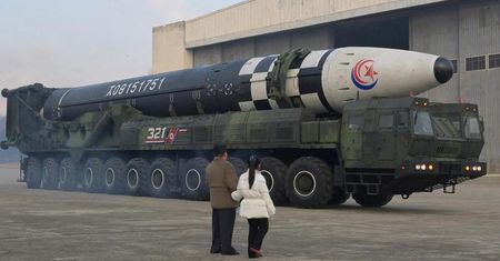 Nowy test pocisku Hwasong-17. Potężna broń Korei Północnej
