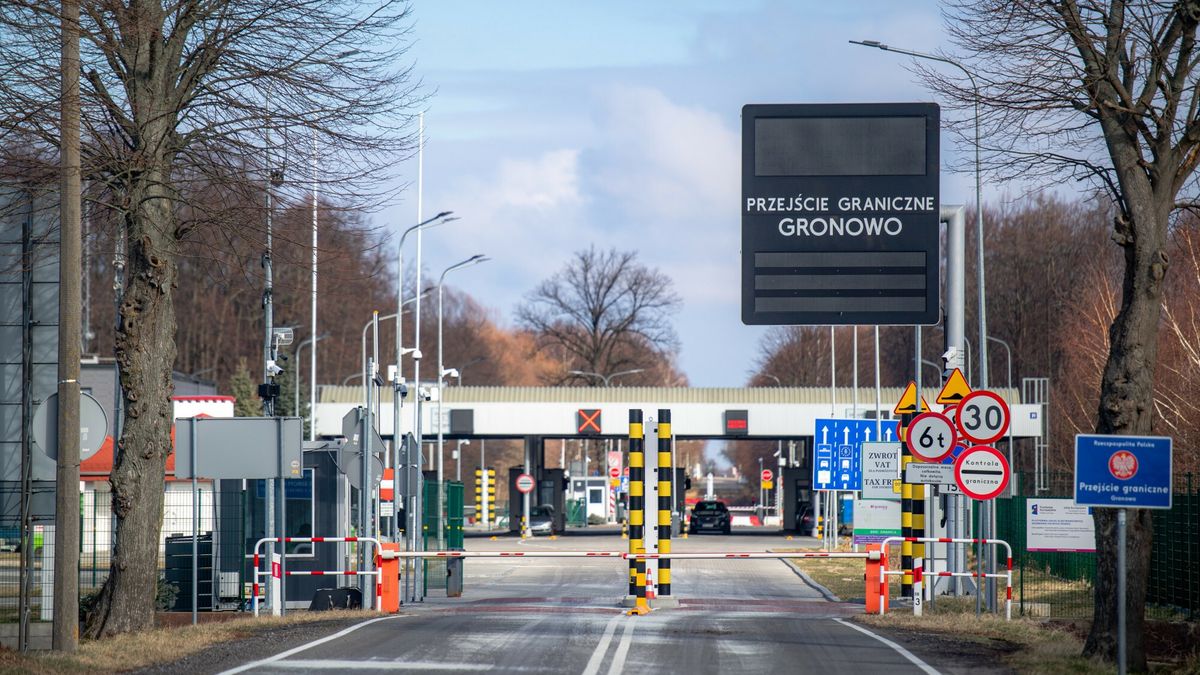 Tereny przygraniczne z Federacja Rosyjska. Przejscie graniczne w Gronowie.