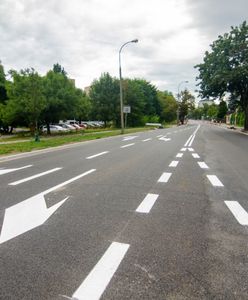 Warszawa. Drogowcy remontują ul. Potocką. Jest już nowa nawierzchnia