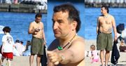 Michał Koterski świeci WIELKIM TATUAŻEM na brzuchu podczas majówki z synem w Sopocie (ZDJĘCIA)