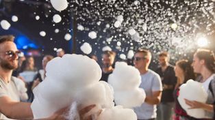 Kolorowy i pełen atrakcji Dzień Dziecka w Piaskach Brzóstowskich. Szalona piana party