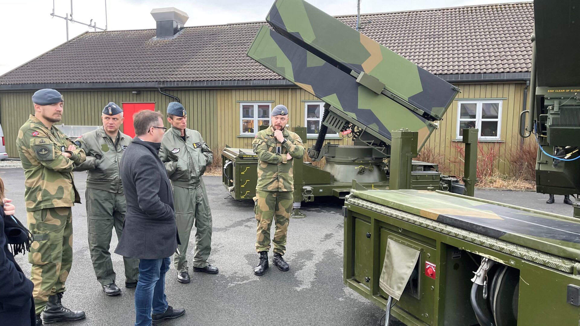 Norweski minister obrony Bjørn Arild Gram wizytujący NASAMS