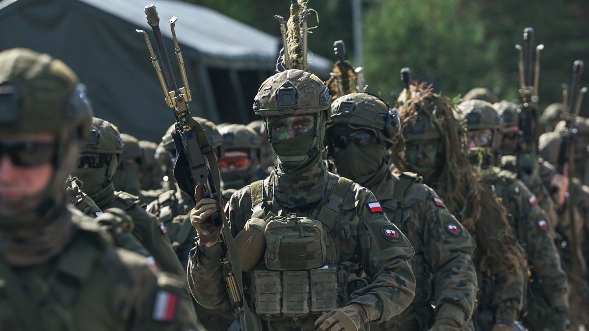 Poland Hosts Iron Defender 25 Military Training Exercise
NOWA DEBA, POLAND  SEPTEMBER 18:
Polish Army soldiers assigned to the 3rd Podkarpacka Territorial Defense Brigade during a trainning at the Nowa Deba training ground as part of Iron Defender-25, in Nowa Deba, Subcarpathian Voivodeship, Poland, on September 18, 2025.
Iron Defender 25, Poland's largest military exercise of the year, is being conducted across multiple locations including Orzysz, Dba, Ustka, and additional field sites, involving 30,000 troops and 600 military units from Poland and NATO allies to evaluate defense capabilities across land, air, sea, and cyber domains. (Photo by Artur Widak/NurPhoto via Getty Images)
NurPhoto
nowa deba, polish armed forces