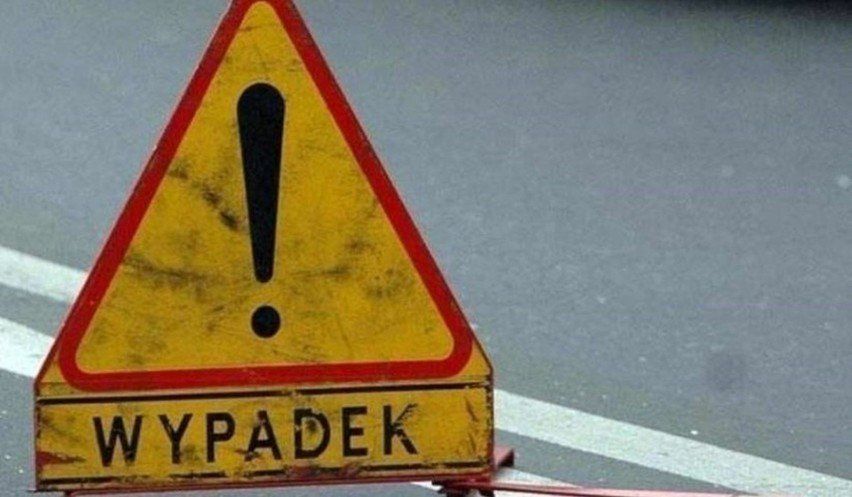 Rowerzystka potrącona przed rondem Wyszyńskiego w Grudziądzu. Trafiła do szpitala