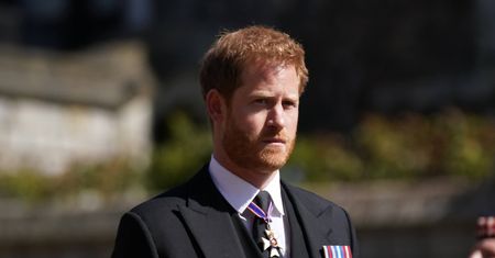 Książe Harry podpisał lukratywną umowę. Mowa w niej o śmierci królowej Elżbiety II