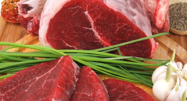 Jedzenie mięsa zwiększa ryzyko zachorowania na niektóre nowotwory i choroby układu krążenia