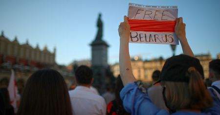 Białoruś. Wrocław solidarny z protestującymi Białorusinami. Prezydenci polskich metropolii apelują do władz