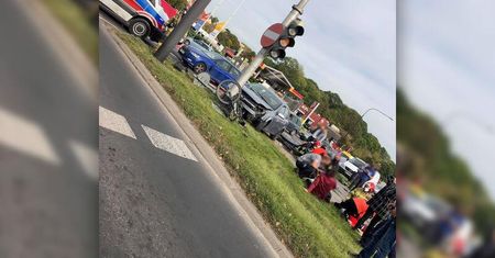 Lublin. Samochód wjechał w grupę ludzi przed przejściem dla pieszych na al. Tysiąclecia