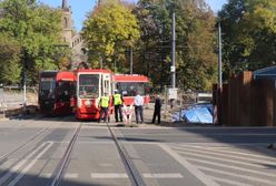 Nastolatkowie weszli pod tramwaj. Wstrząsające nagranie