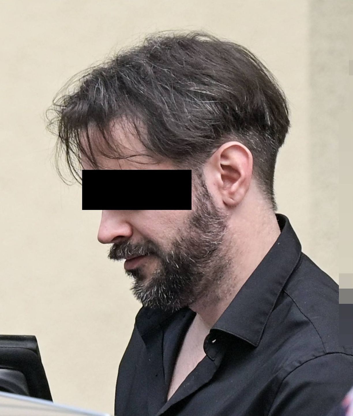 Stuart K.-B. został wyprowadzony z prokuratury