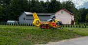 Policjanci uratowali życie przygniecionemu mężczyźnie! Błyskawicznie założyli opaskę uciskową i walczyli o każdą sekundę