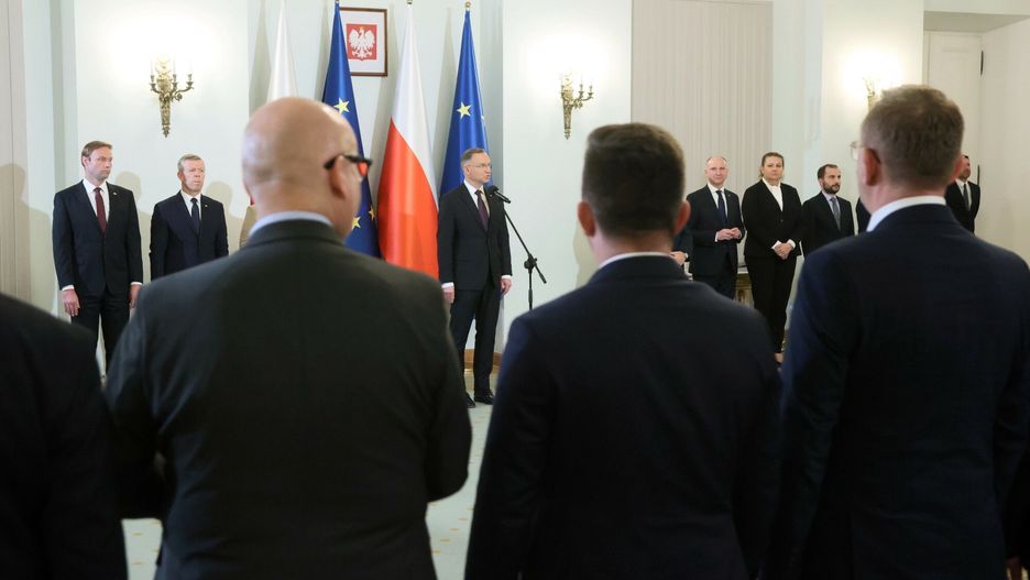 Prezydent powierzy? misj? utworzenia rz?du Mateuszowi Morawieckiemu
Fot. Wojciech Olkusnik/East News, Warszawa, 13.11.2023. Prezydent Andrzej Duda powierzyl misje tworzenia rzadu premierowi Mateuszowi Morawieckiemu.
Wojciech Olkusnik