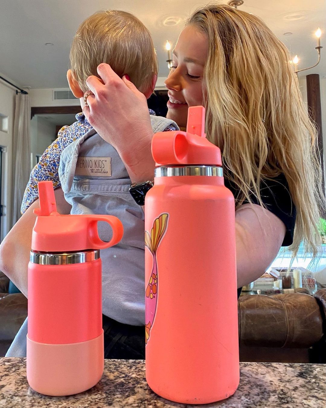 Rok temu Amber Heard została mamą! Wielu o tym zapomniało 