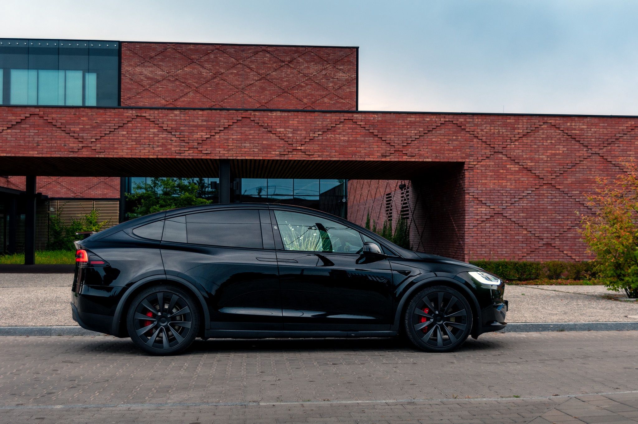 Tesla Model X Plaid