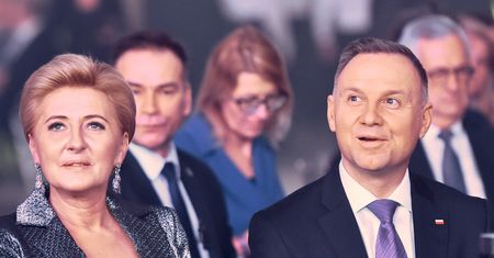 Andrzej Duda nie kryje się z małżeńskimi zwyczajami. Po tej stronie łóżka sypia