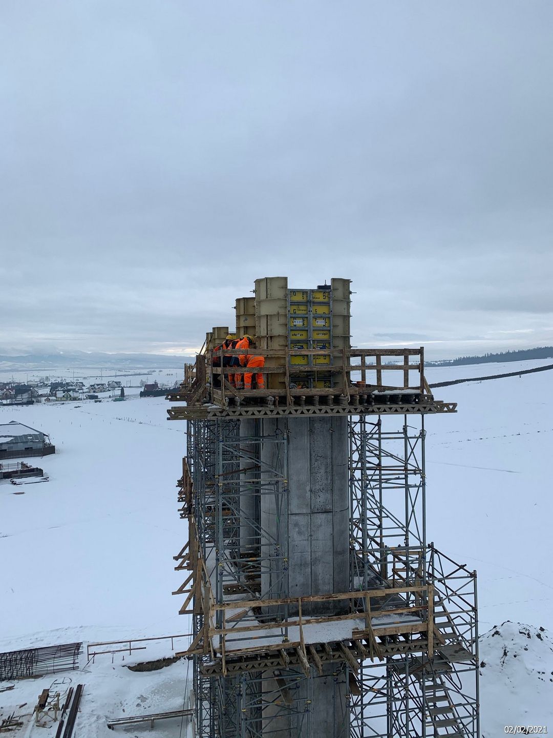 Budowa podpory obiektu w Lasku