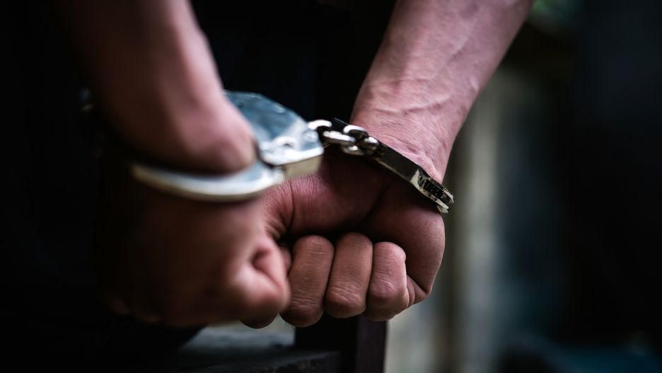 Zatrzymano 16 osób powiązanych z gangiem narkotykowym 