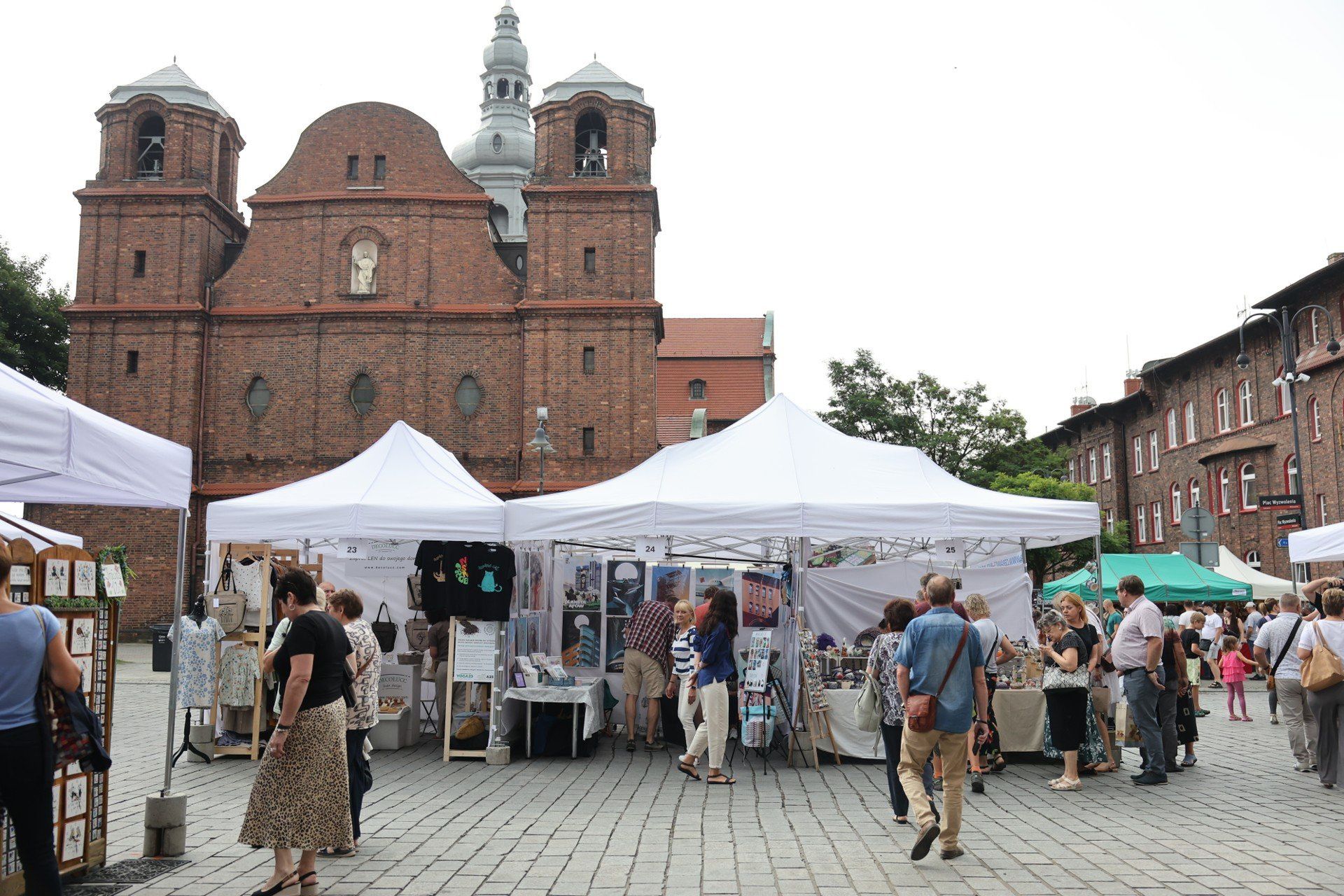 Doroczny Jarmark u Babci Anny na Nikiszowcu. Tłumy i mnóstwo atrakcji