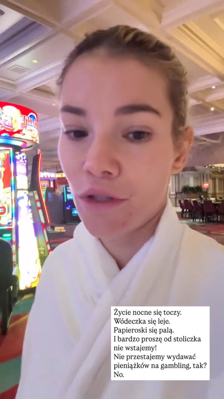 Maja Bohosiewicz spaceruje po Las Vegas w szlafroku