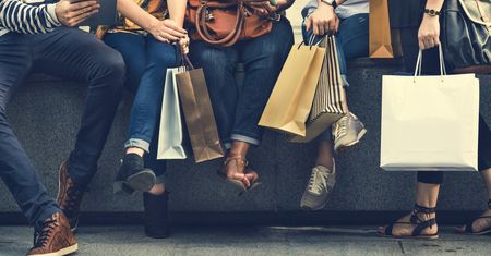 AliExpress i inni. Zakupy z Chin wkrótce przestaną się opłacać. Zapłacisz VAT i cło