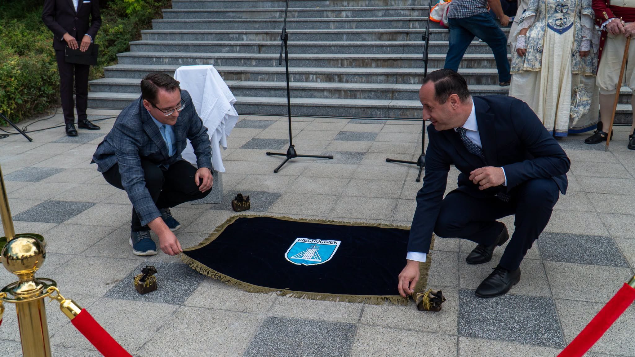 Odsłonięcie tablicy pamiątkowej w Ciechocinku