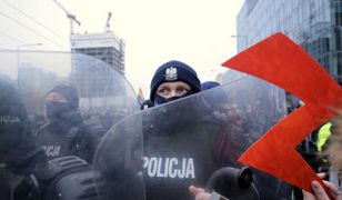 Strajk kobiet. Lewica stanęła w obronie protestujących. Chce tłumaczeń od policji