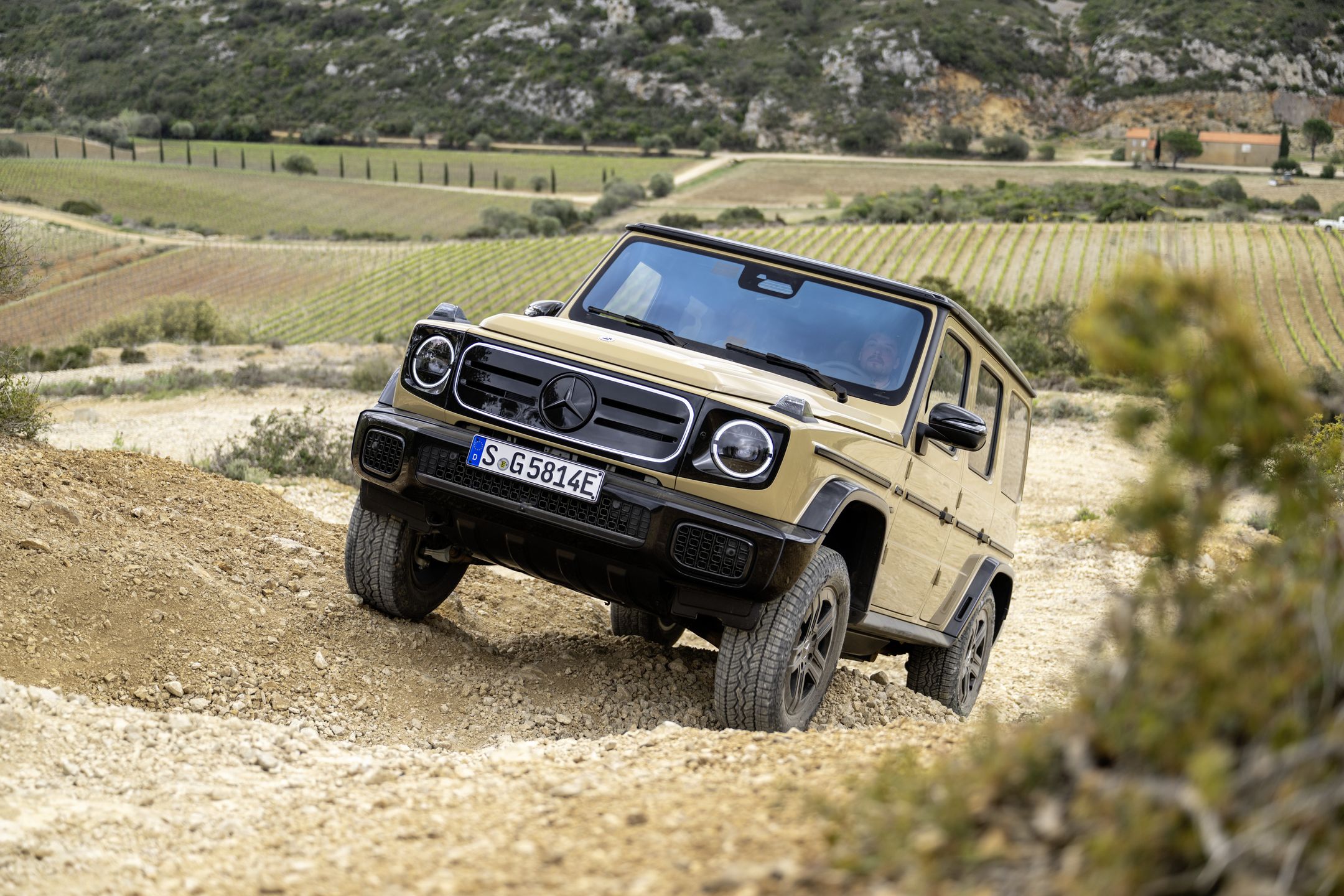 Mercedes-Benz G 580 (W465)