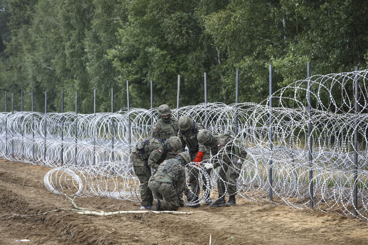 Rosyjski dyplomata ocenia polskie działania w sprawie migrantów. "To wstyd"