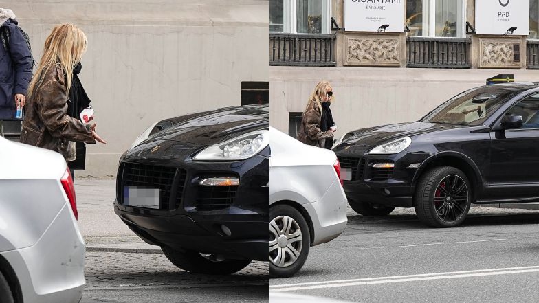 Monika Olejnik blokuje miejsce parkingowe, czekając na koleżankę