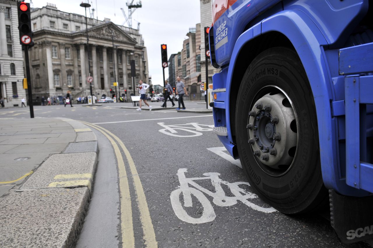 Bank Junction, czyli główny węzeł drogowy w londyńskim City. To tutaj kierowcy płacą wysokie mandaty