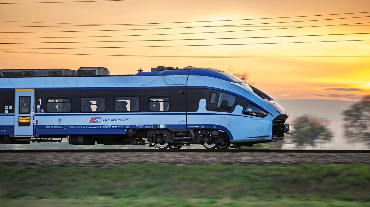 Te dane zaskakują. Porównali PKP Intercity z niemiecką koleją Deutsche Bahn