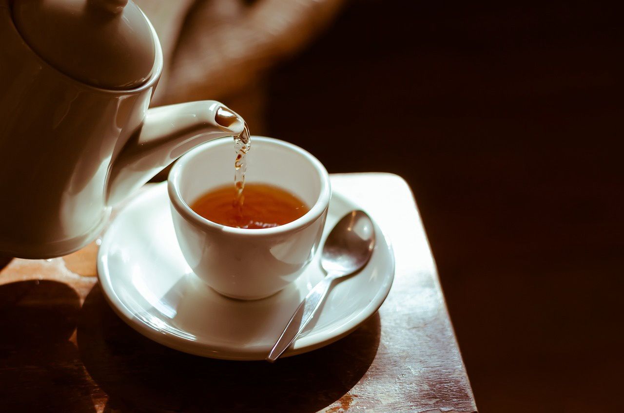 Różne rodzaje herbaty wspomagają utratę kilogramów. 
