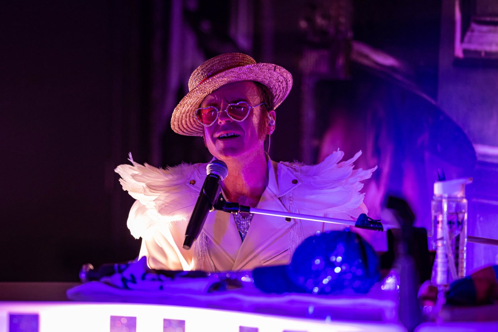 Young Elton 