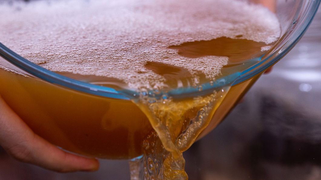 Ocet jabłkowy z miodem pomaga obniżyć poziom złego cholesterolu we krwi