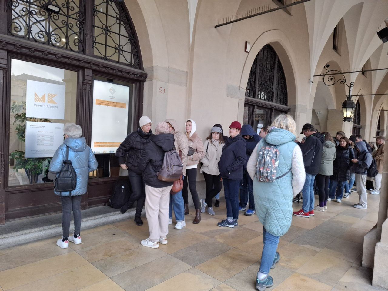 Krakowska Noc Muzeów 2025: Tłumy mimo kapryśnej pogody