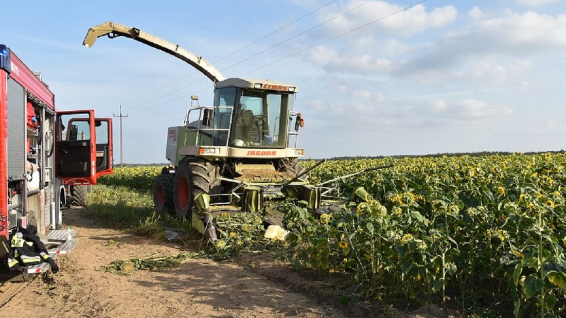 Wypadek podczas zbioru słonecznika w Polnicy.