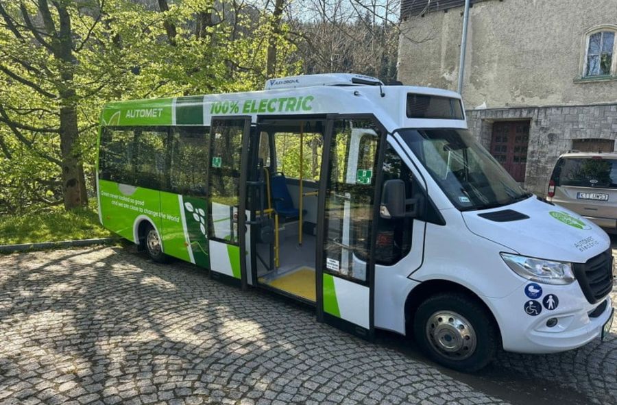 Elektryczny bus na Morskie Oko zdał egzamin