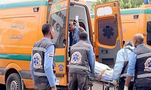Tragiczny wypadek w Egipcie. Turysta wyskoczył z auta i został potrącony przez autobus