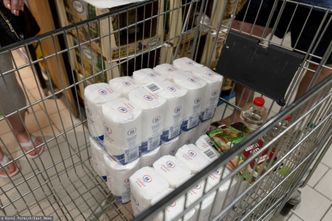 Cukier na Wyspach znacznie tańszy. W Polsce ceny nakręca panika zakupowa