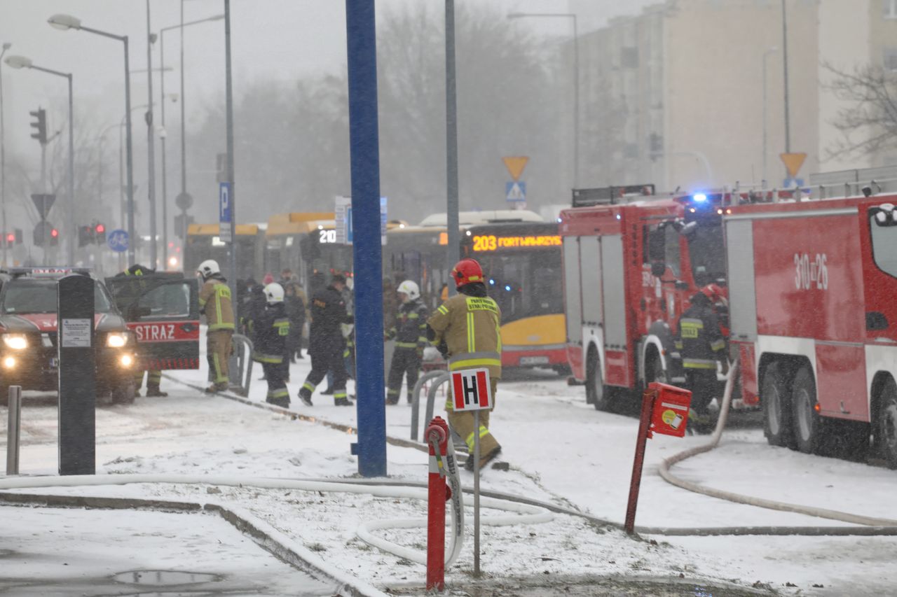 Warszawa. Na Bielanach płonął sklep Lidla