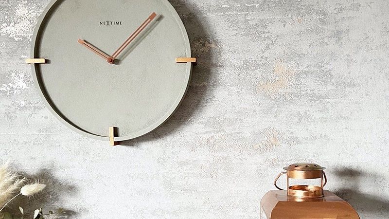 Zmiana czasu 2021. Dobre i złe oblicza przestawiania zegarków