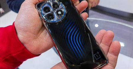 Zawstydza chłodzeniem Twój komputer. Jedyny taki smartfon w naszych rękach