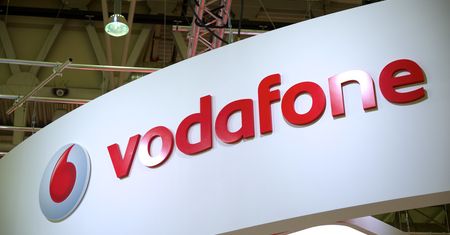 Vodafone przywróci opłaty roamingowe. Będą obowiązywać podróżujących po Europie