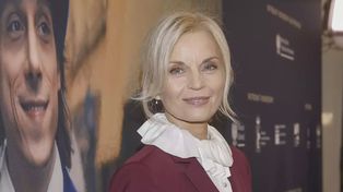 Małgorzata Foremniak na czerwonym dywanie. Postawiła na żabot. Klasa