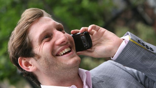 W skrócie: Zakochani w smartfonach, najdłuższe słowo świata, oszuści na Allegro 1