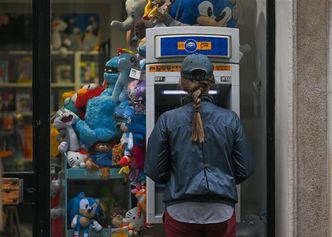 Nowe dane o zarobkach Polaków. GUS pokazał nowy raport